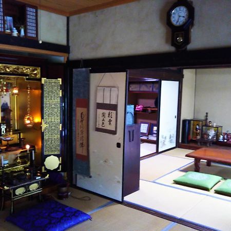 ゲストハウス「古民家の宿梨本軒」 Takayama (Nagano) Exterior foto